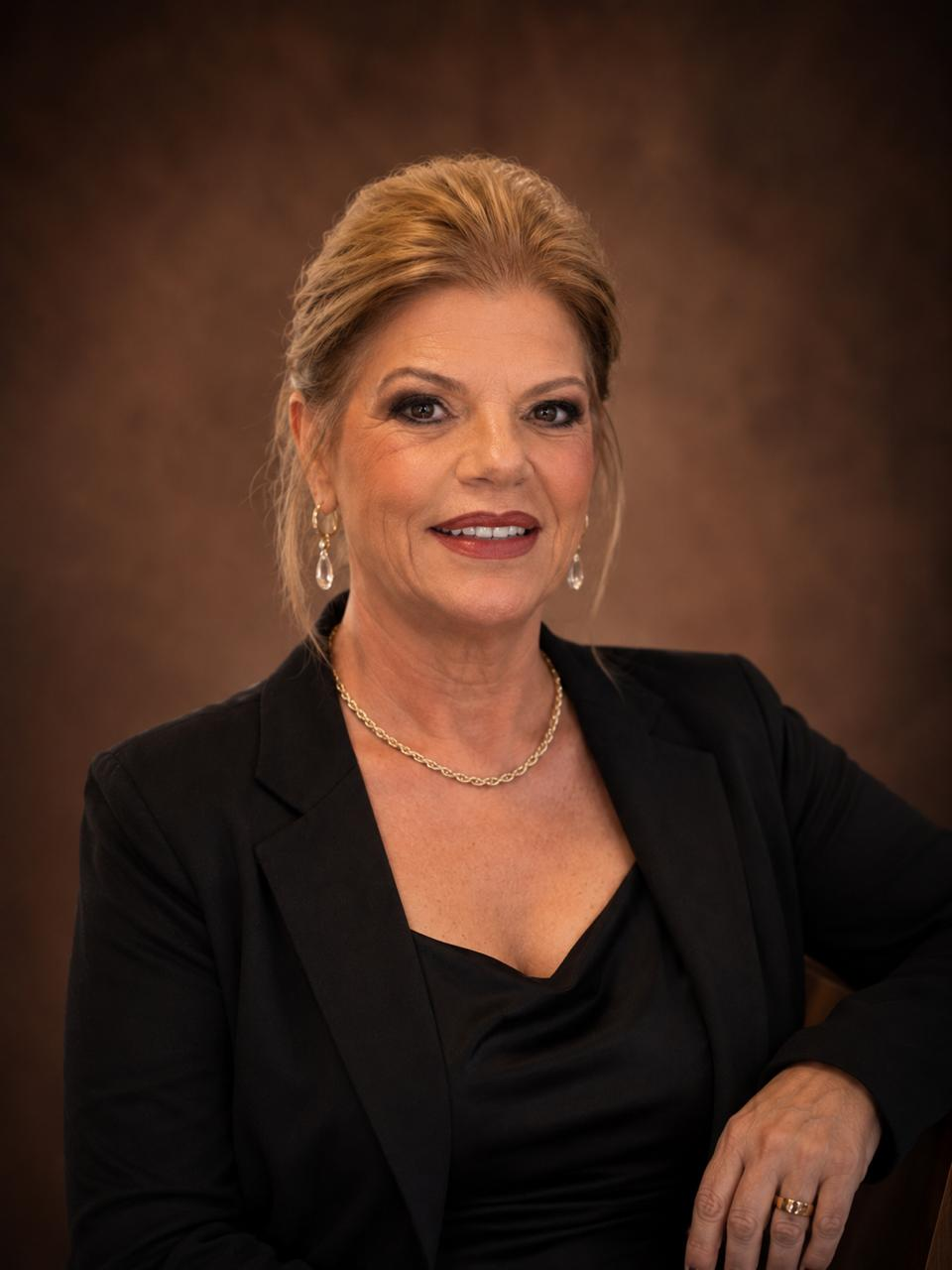 Dra. Márcia Mello